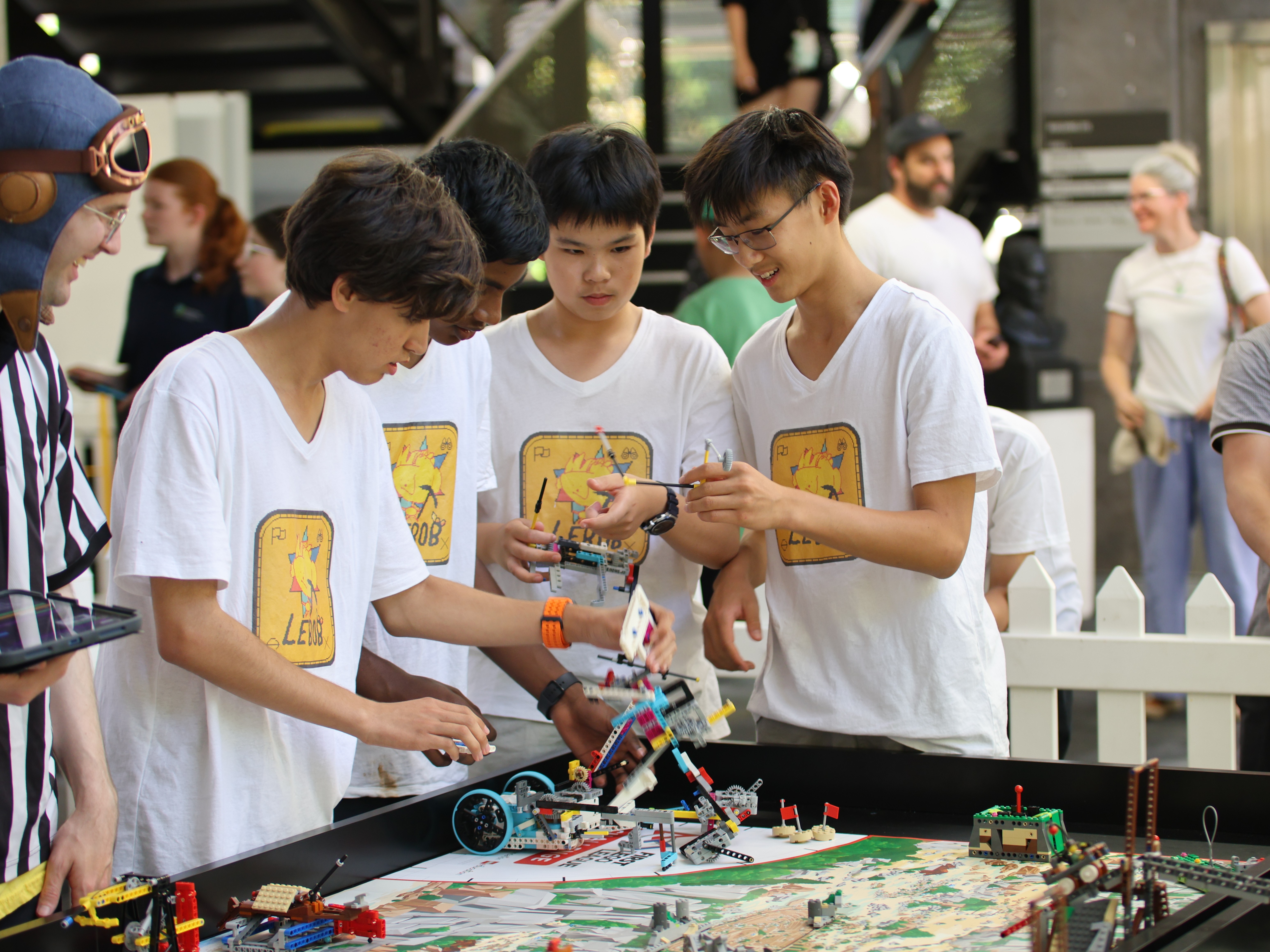 Competition — robot table run
